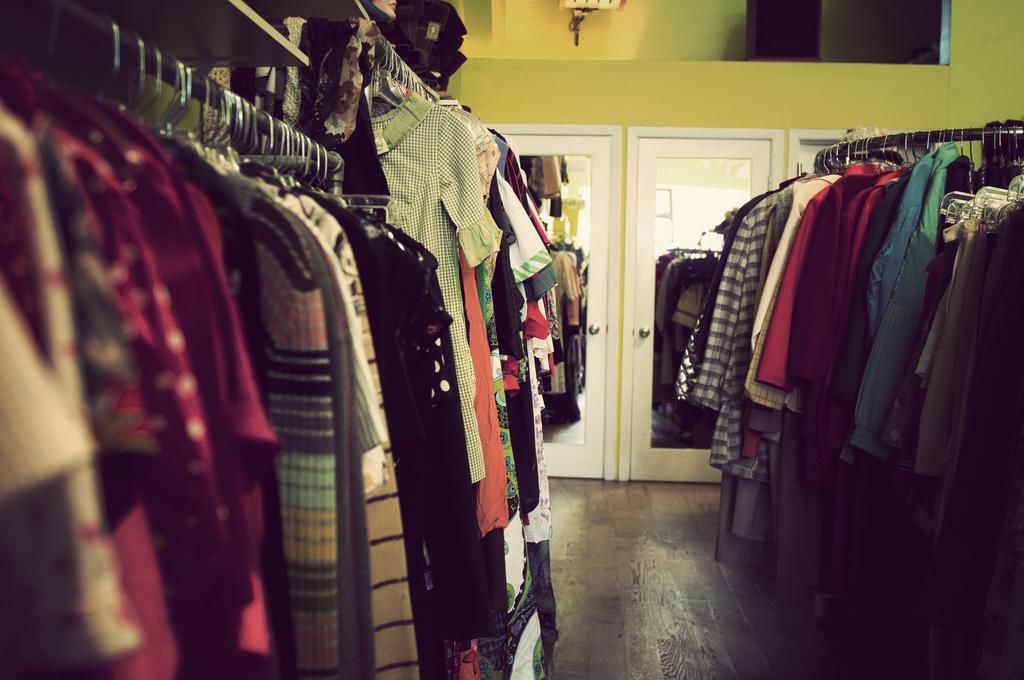 Shop secondhand